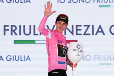 Jonas Vingegaard moves into pink with huge stage 14 Giro d'Italia win