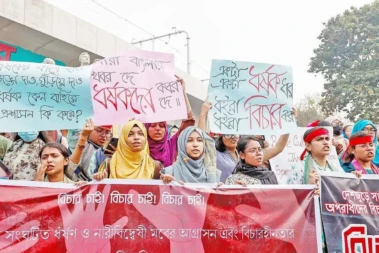 শিশু ধর্ষণ-খুনে প্রবল জন ক্ষোভের মুখে ঢাকার পল্লবীর সেই নিহত কন্যার বাড়ি যাচ্ছেন প্রধানমন্ত্রী তারেক