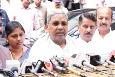 ರಾಜ್ಯ ರಾಜಕೀಯದಲ್ಲಿ ದಿಢೀರ್ ಚಟುವಟಿಕೆ: ಸಿಎಂ ಸಿದ್ದರಾಮಯ್ಯಗೆ ಹೈಕಮಾಂಡ್ ತುರ್ತು ಬುಲಾವ್! ಸಂಪುಟ ಪುನಾರಚನೆ ಕೌಂಟ್‌ಡೌನ್?