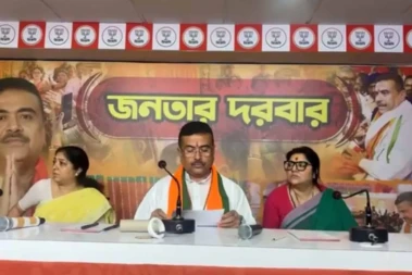 मुख्यमंत्री शुभेंदु के 'जनता दरबार' में उमड़ी नौकरी अभ्यर्थियों की भीड