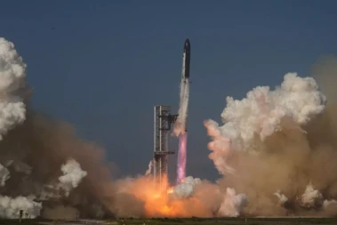 SpaceX launches its biggest, most beefed-up Starship yet on test flight