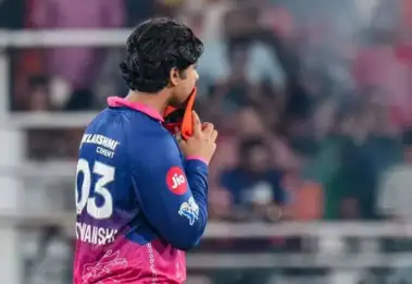 సూర్యవంశీని చూస్తే చాలా బాధేసిందన్న లెజెండరీ స్పిన్పర్