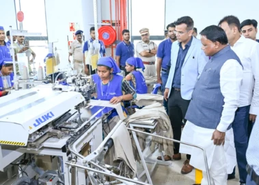 ଖୋର୍ଦ୍ଧାରେ ମୁଖ୍ୟମନ୍ତ୍ରୀଙ୍କ ପ୍ରମୁଖ ଶିଳ୍ପ ସଂସ୍ଥା ପରିଦର୍ଶନ