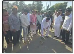 માળિયાહાટીનાના વિસણવેલ ગામે એપ્રોચ રોડનું ખાતમુહુર્ત કરાયું
