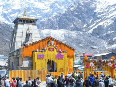 केदारनाथ धाम में उमड़ा आस्था का सैलाब, 8 लाख से ज्यादा श्रद्धालुओं ने लगाई बाबा के दरबार में हाजिरी