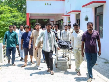 10 killed in van-lorry collision in UP's Lakhimpur Kheri