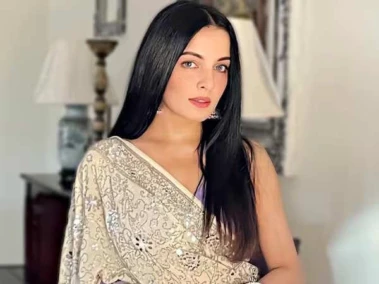 Celina Jaitly Gets Emotional As She Prays to Maa Baglamukhi Amidst Legal Battle With Husband Peter
