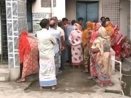 NATIONAL : बंगाल के फलता में पुनर्मतदान जारी, सुबह 11 बजे तक 43% वोटिंग
