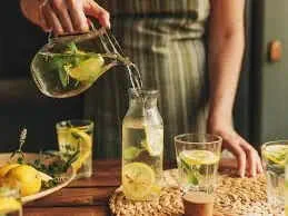 ഭാരം കുറയ്ക്കാൻ ഡയറ്റിനൊപ്പം ഈ പാനീയങ്ങളും; ആരോഗ്യകരമായി മെലിഞ്ഞാകാൻ സഹായിക്കുന്ന ആറു ഡ്രിങ്കുകള്‍