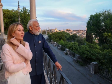 PM Modi, Italian PM Meloni visit iconic Colosseum after dinner, share pictures