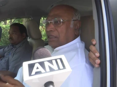 "Busy visiting foreign nations as tourists...": Mallikarjun Kharge slams PM Modi amid fuel price hike