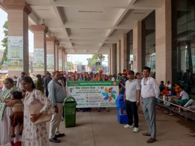 लखनऊ मंडल के विभिन्न स्टेशनों पर Plastic Reduction and Sustainable Practices Drive के अंतर्गत जागरूकता अभियान आयोजित