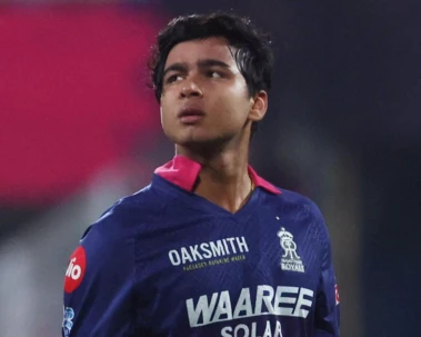 IPL 2026 માં તોફાની બેટિંગ કરી રહેલા વૈભવ સૂર્યવંશીને કેમ ભવિષ્યનો સચિન ન કહેવો જોઈએ ? RCB કોચે આપી ચેતાવણી