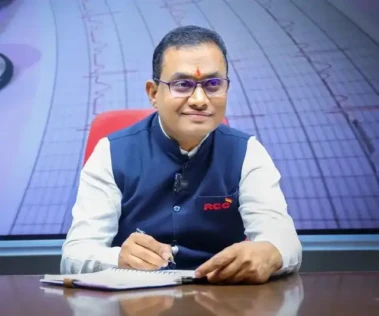 ప్రముఖ ఫిజిక్స్ ప్రొఫెసర్ శివరాజ్‌ను అరెస్ట్ చేసిన సీబీఐ!