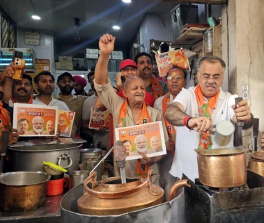 BJP national secy Chugh launches 'Chai Pe Charcha', says state ready for political change