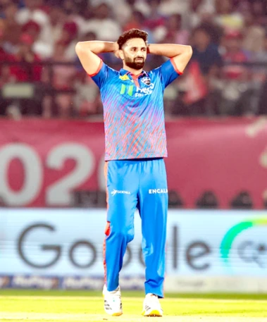 عاقب نبی کو افغانستان کے خلاف موقع ملنا چاہیے تھا:رائنا