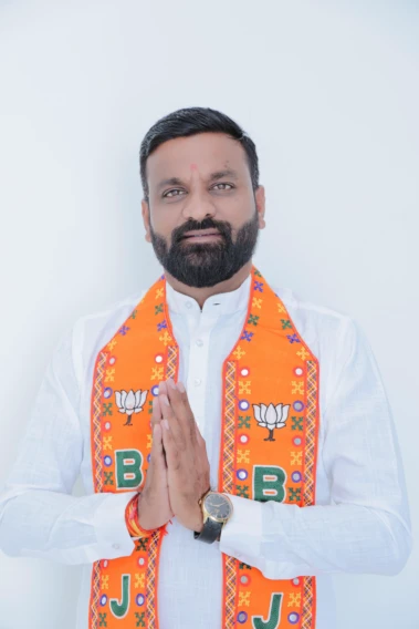 ટંકારા તાલુકા પંચાયત પ્રમુખ દિવ્યેશભાઈ નમેરા અને ઉપપ્રમુખ ઉર્મિલાબેન જાડેજા