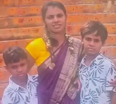 ఇద్దరు కుమారులను చంపి తల్లి ఆత్మహత్య
