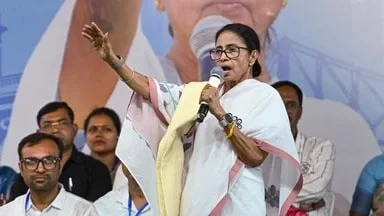 মহিলাদের অপমান ও বাংলাকে ভাগের চক্রান্তের বিস্ফোরক অভিযোগ মমতার