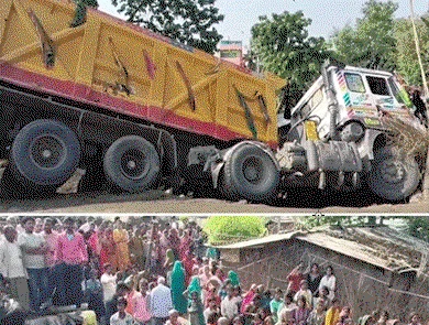 खगड़िया : ट्रक अनियंत्रित होकर ऑटो पर पलटा, CISF जवान समेत 3 की मौत