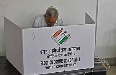 മാറ്റത്തിനാവട്ടെ ഈ ജനവിധി.