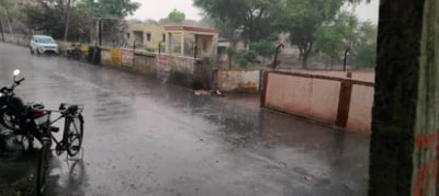 सहारनपुर : बारिश से बचने के लिए ट्रक के नीचे बैठी वृद्ध महिला  ट्रक चलने पर कुचलने से हुई गंभीर रूप से घायल