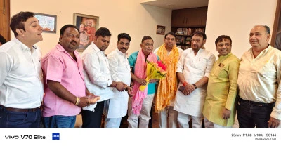पांच राज्यों के चुनावी रुझानों पर गाजियाबाद में बीजेपी का जश्न, कार्यकर्ताओं में दिखा उत्साह
