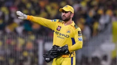 CSK vs MI: ક્યારે થશે મહેંદ્ર સિંહ ધોનીની ટીમમાં વાપસી? કોચ હસીએ આપ્યું લેટેસ્ટ અપડેટ