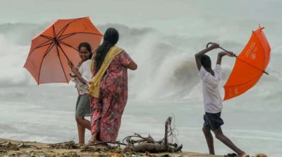 Rain Alert: தமிழகத்தில் அடுத்த 5 நாட்களுக்கு வெளுத்து வாங்கப்போகும்  மழை.. எந்தெந்த மாவட்டங்களில் பாருங்க!