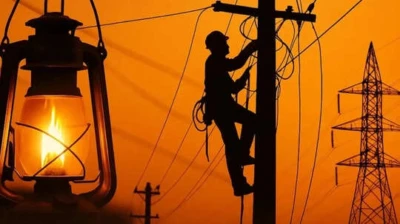 Madurai power cut Issues: கொளுத்தும் கோடை வெயில்.. அறிவிக்கப்படாத மின் வெட்டால் வாடும் மதுரை மக்கள்