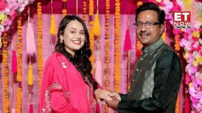 Who is Pradeep Gawande? Meet Tina Dabi's second husband, doctor-turned-IAS officer with AIR 478 - Inside his age gap, marriage, career and current posting