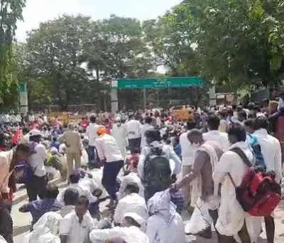 ವಿವಿಧ ಬೇಡಿಕೆಗಳ ಈಡೇರಿಕೆಗಾಗಿ ಗ್ರಾ.ಪಂ.ನೌಕರರ ಪ್ರತಿಭಟನೆ