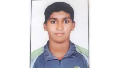 നാടിന്റെ താരമായി ഗോപിക