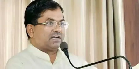 ஆபாச வீடியோ வெளியாகி சர்ச்சை..! மக்களவை தேர்தலில் இருந்து விலகிய பாஜக எம்.பி.!