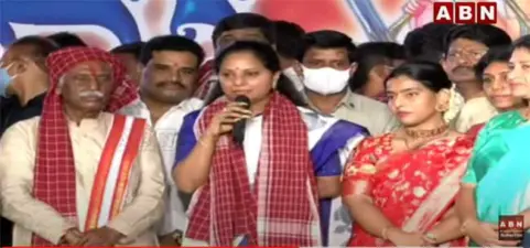 రాజకీయాల్లో ప్రత్యర్థులు ఉంటారు.. శత్రువులు ఉండరు: కవిత