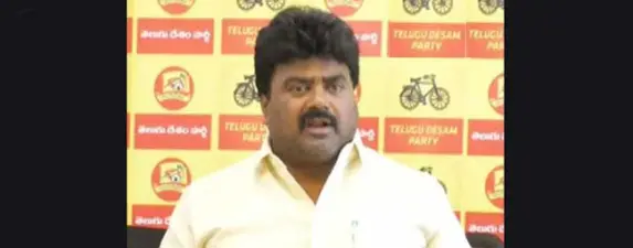 తమ్మినేని ఒత్తిళ్లతోనే నాపై కేసులు: కూన రవికుమార్