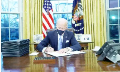 بائیڈن نے مسلم ممالک پر ٹرمپ کی پابندیاں ختم کردیں