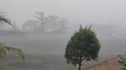 ಕರಾವಳಿಯಲ್ಲಿ ಮುಂಜಾನೆ ಆವರಿಸಿದ ದಟ್ಟ ಮಂಜು! ಸೂರ್ಯನ ಕಿರಣಕ್ಕೆ ಮಂಜಿನ ತಡೆ