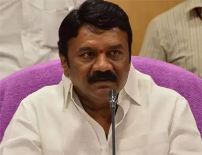 రైతులతో గోక్కున్నోడు ఎవడూ బాగుపడలేదు: తలసాని