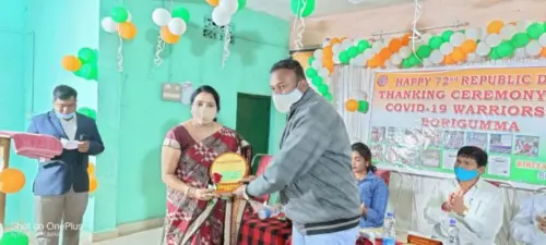 ଗଣତନ୍ତ ଦିବସ ଅବସରରେ କୋଭିଡ ଯୋଦ୍ଧା ଙ୍କୁ ସମ୍ମାନିତ
