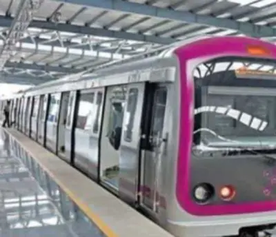 బెంగళూరులో మెట్రో సర్వీసుల తగ్గింపు