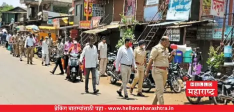 फुल्ल बाजारात पोलिसांचा फाैजफाटा येताच लोकांची पळापळ
