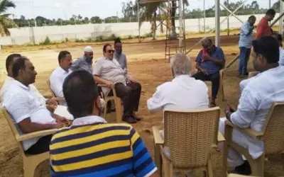 ಕುತೂಹಲ ಕೆರಳಿಸಿದ ಹೆಚ್ಡಿಕೆ-ಇಬ್ರಾಹಿಂ ಮಾತುಕತೆ