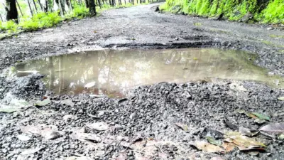 ചെങ്ങറമുക്ക് - ചെമ്മാനി റോഡ് തകര്ന്നു
