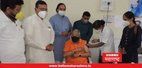 शिवसेना नेते चंद्रकांत खैरे यांनी घेतला लसीचा दुसरा डोस