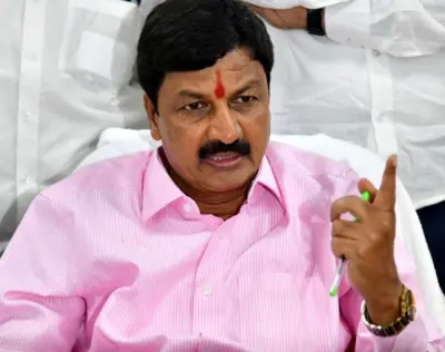 ದಿಢೀರ್ ಮೇಲೇರಿ ಇಳಿದ ಜೆಡಿಎಸ್-ಕಾಂಗ್ರೆಸ್ ಮೈತ್ರಿ ಸರ್ಕಾರದ ಪತನ ಸೂತ್ರಧಾರಿ