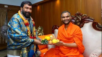 ನಂಜಾವಧೂತ ಶ್ರೀಗಳನ್ನು ಭೇಟಿ ಮಾಡಿದ ಸಭಾಪತಿ ಸಲೀಂ ಅಹಮದ್