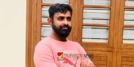 വേങ്ങരയില് നിര്ത്തിയിട്ടിരുന്ന കാറിനുള്ളില് യുവാവിനെ മരിച്ച നിലയില് കണ്ടെത്തി