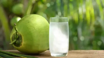 వేసవిలో కొబ్బరి నీరు తాగితే కలిగే 8 ఆరోగ్య ప్రయోజనాలు