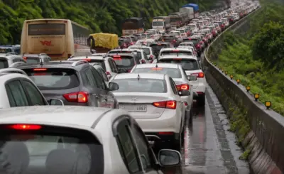 Malshej Ghat Shut After Road Caves In Near Karanjale, Thousands Stranded in Weekend Gridlock